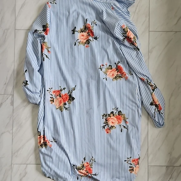 Womens Robe - Picture 3 of 4